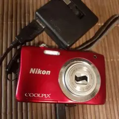 2026年最新】Nikon カメラカラー：レッド コンパクトデジタルカメラの 