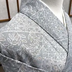 洗える夏の絽のお着物　《抽象柄》のサムネイル