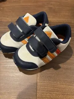 adidas ベルクロスニーカー ネイビー/オレンジ