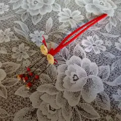 和装髪飾り 白い花 金色ビーズ