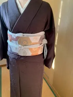 無地着物　紋付　色喪服　お喜び　吉兆両用　濃茶紫色 格式高い　袋帯　亀甲模様㉛