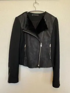 ZARA 黒 ライダース