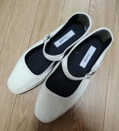 美品♡Birkenstockビルケンシュトック リズモア38フラットシューズ白