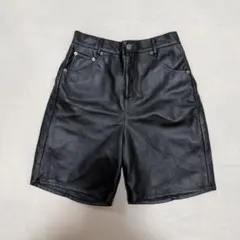 合成皮革 ショートパンツ ウエスト黒