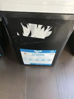 TOLI エコAR600床タイル 接着剤 1箱 9kg 新品未開封 送料無料 
