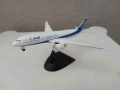 箱無し エア・アスタナ 1/400 P4-MAS - メルカリ