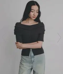 SENSE OF PLACE オフショルダー リブニット 半袖 チャコールグレーのサムネイル