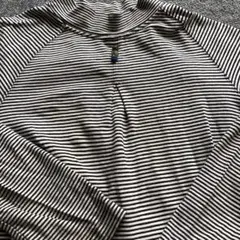 ◇ファミリア　fdash 120✴︎黒白　ストライプ　ハイネック　パフスリーブ◇◇