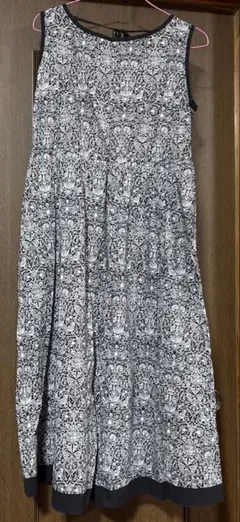 マタニティ LIBERTY ノースリーブワンピース M-Lのサムネイル