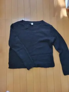 H&M　ニット　薄手セータ　黒