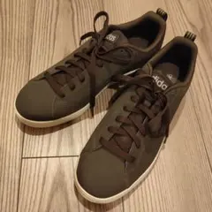 adidas neo ブラウン スニーカー