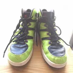 MAD FOOTのサムネイル