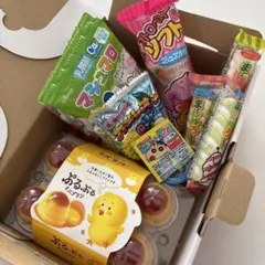 お菓子　駄菓子　まとめ　箱いっぱい　詰め合わせ