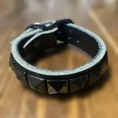オールブラックレザー ピラミッドスタッズ ブレスレット パンク ロック