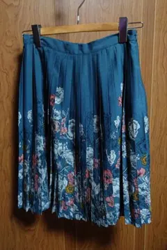 美品　花柄　プリーツスカート　グリーン