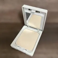 naturaglace ナチュナルグラッセ プレストパウダー 01のサムネイル
