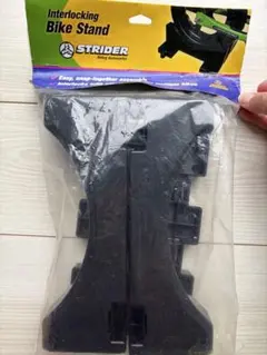 新品　ストライダーSTRIDER　バイクスタンドのサムネイル