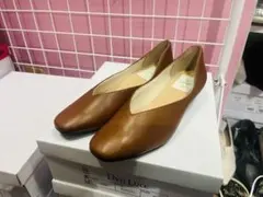 【新品】エンチャンテッド本革スクエアトゥパンプス【71%OFF】ブラウンのサムネイル