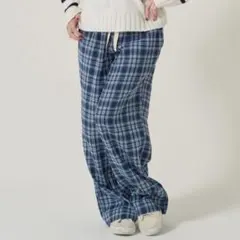tina:jojun ハートポケット付きチェック柄パンツ ブルーのサムネイル