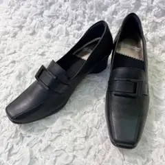 【美品】ビューフォート　パンプス　バックル　スクエアトゥ　レザー　黒　25cmのサムネイル