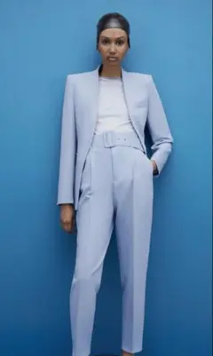 ZARA ハイウエストベルト付きパンツ