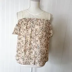 INGNI イング　レースレイヤー肩開き花柄　トップス　Mサイズ