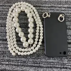 パールネックレス風ストラップ3本セットとiPhoneSEケース