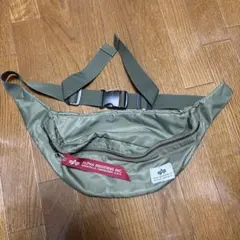 ALPHA INDUSTRIES ボディバッグ カーキ