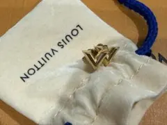 【箱無しお値下げします】LOUIS VUITTON ピアス エセンシャルV
