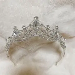 ティアラ ウェディングアクセサリー