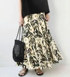 ジャーナルスタンダードレリューム ホワイトボタニカルマーメイドスカート