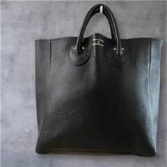 ヤングアンドオルセン　トートバッグ レザー ブラックのサムネイル
