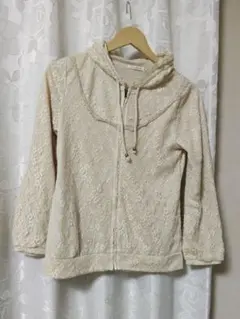 axes famme レース　パーカー