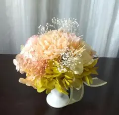 母の日 淡いカラーのプリザーブドフラワーアレンジメント