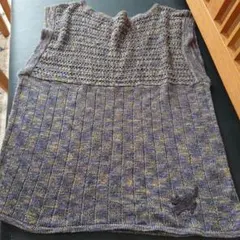 CARA ニットベスト 猫の刺繍付き グレー系