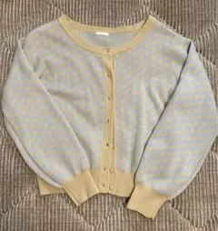 水色とベージュのニットカーディガン