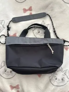 ブラックナイロンショルダーバッグ