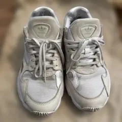 adidas アディダス ファルコン