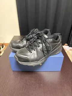 ニューバランス　608 メンズスニーカー