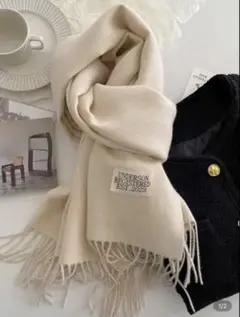 マフラー　ホワイト　オフホワイト　フリンジ付き
