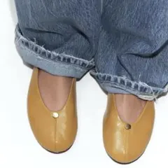H&M フラット レザー バレリーナシューズのサムネイル