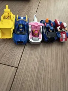 パウパトロール　車両セット 5台