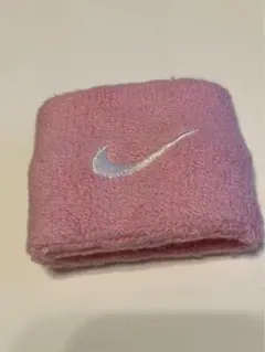 Nike ピンク リストバンド