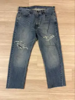 levi'sダメージ加工ストレートデニムパンツ