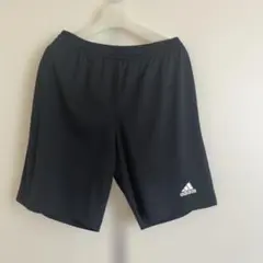 【美品】adidas 黒 ハーフパンツ 160㌢