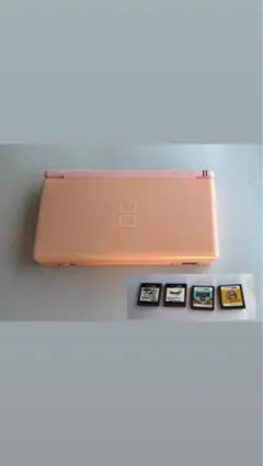 【動作確認済み】美品　ニンテンドーDS Lite 本体 カセット4本付き