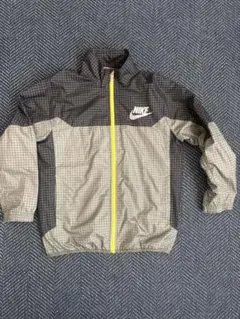NIKE ウインドブレイカー　150