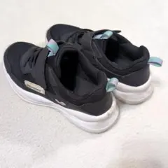 キッズ用スニーカー　22.0cm 子ども女子