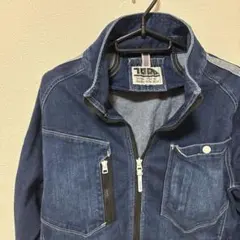 Item thumbnail for item 3861aa4c-3e89-4e13-829e-ea5f5b48743b