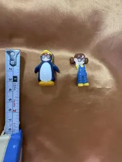 アラレちゃんのフィギュア2種